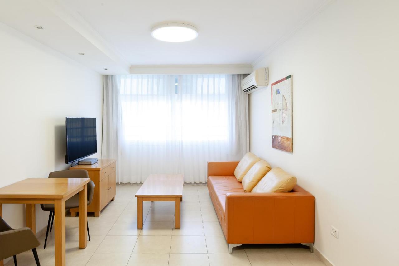 Modern Tlv Aparthotel Tel Aviv Bagian luar foto