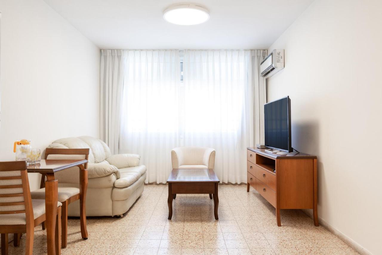 Modern Tlv Aparthotel Tel Aviv Bagian luar foto