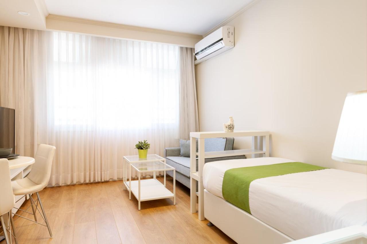 Modern Tlv Aparthotel Tel Aviv Bagian luar foto